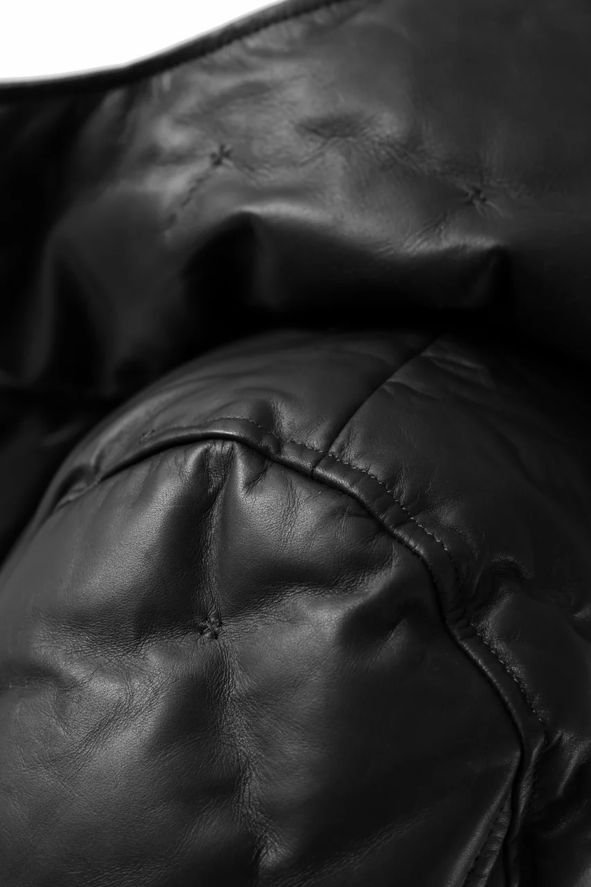 ISAMU KATAYAMA BACKLASH HOODED DOWN BLOUSON / LUXURY STEER + POLISH WHITE GOOSE (BLACK) - Image 21