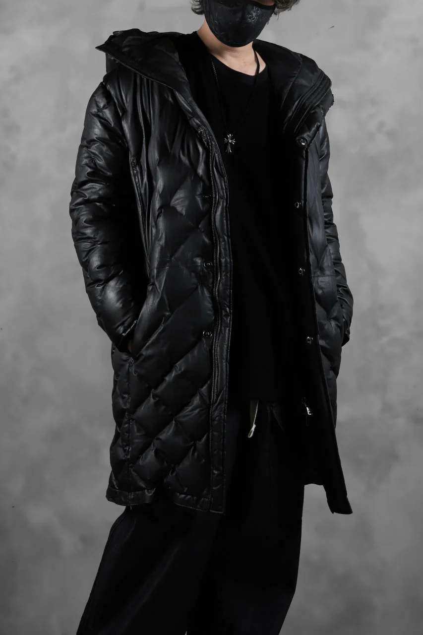ISAMU KATAYAMA BACKLASH HOODED DOWN COAT / KANGAROO + POLISH WHITE GOOSE (BLACK) - Image 27