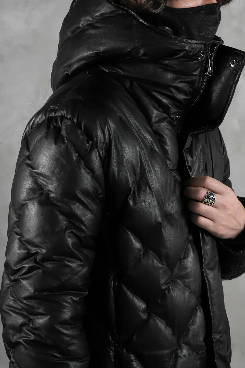 ISAMU KATAYAMA BACKLASH HOODED DOWN COAT / KANGAROO + POLISH WHITE GOOSE (BLACK) - Image 33
