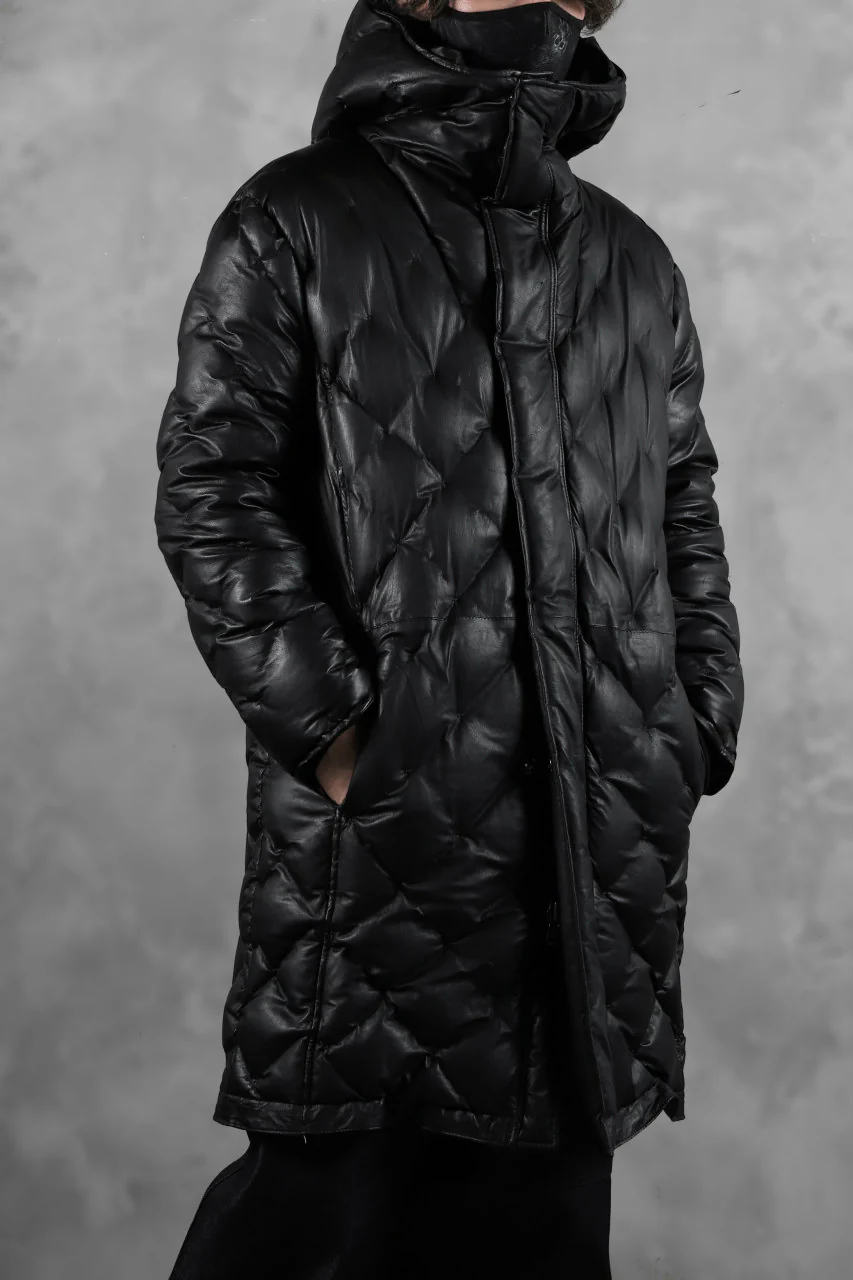 ISAMU KATAYAMA BACKLASH HOODED DOWN COAT / KANGAROO + POLISH WHITE GOOSE (BLACK) - Image 4