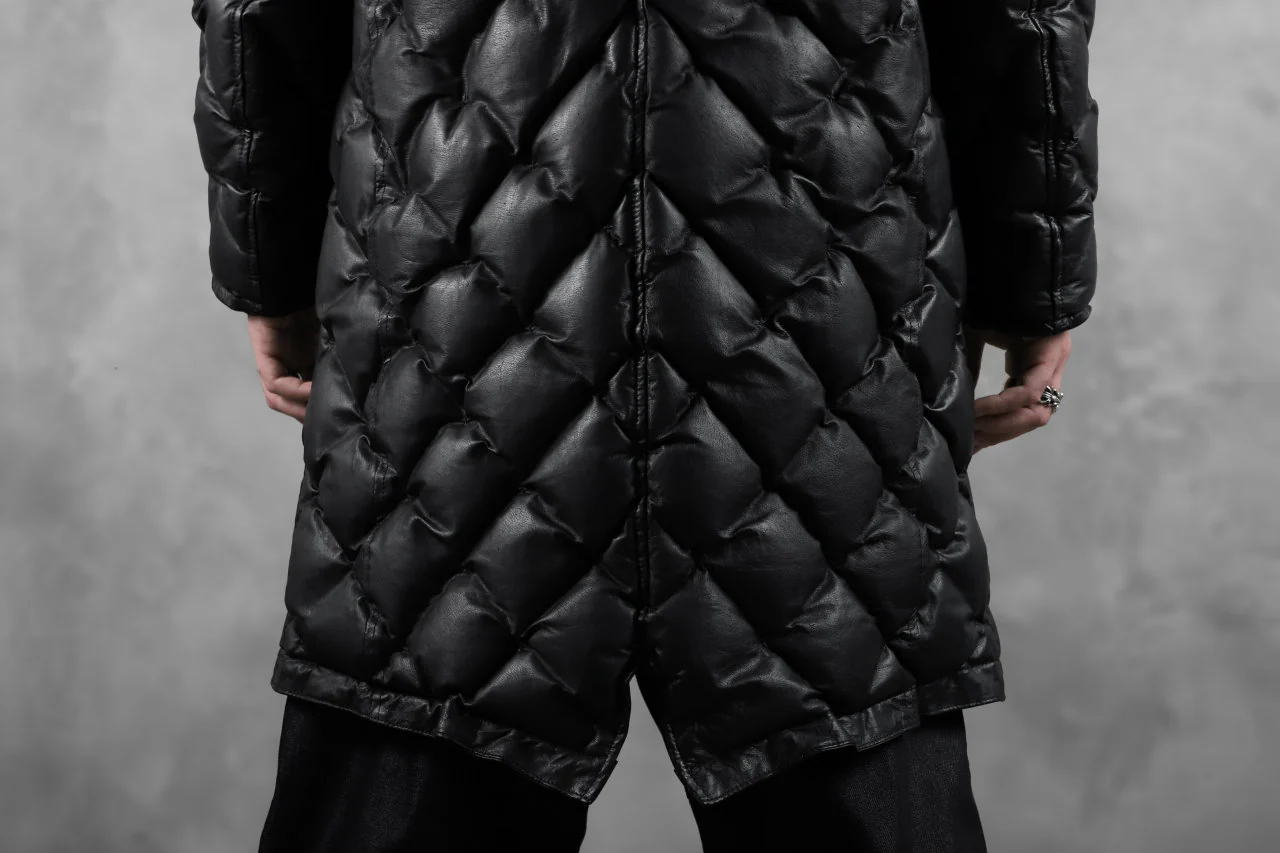 ISAMU KATAYAMA BACKLASH HOODED DOWN COAT / KANGAROO + POLISH WHITE GOOSE (BLACK) - Image 46