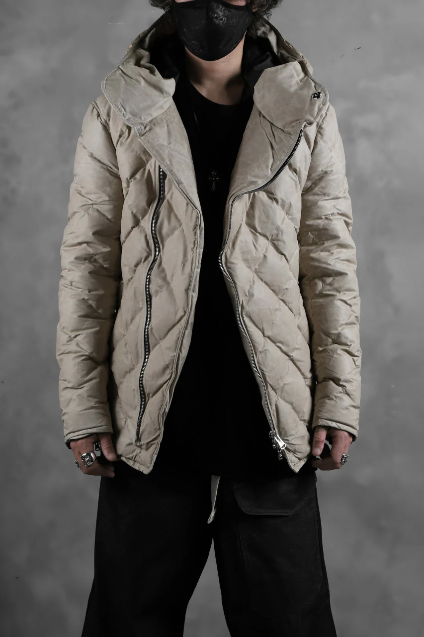 ISAMU KATAYAMA BACKLASH HOODED DOWN JACKET / WAXY KANGAROO + POLISH WHITE GOOSE (WHITE) - Image 33