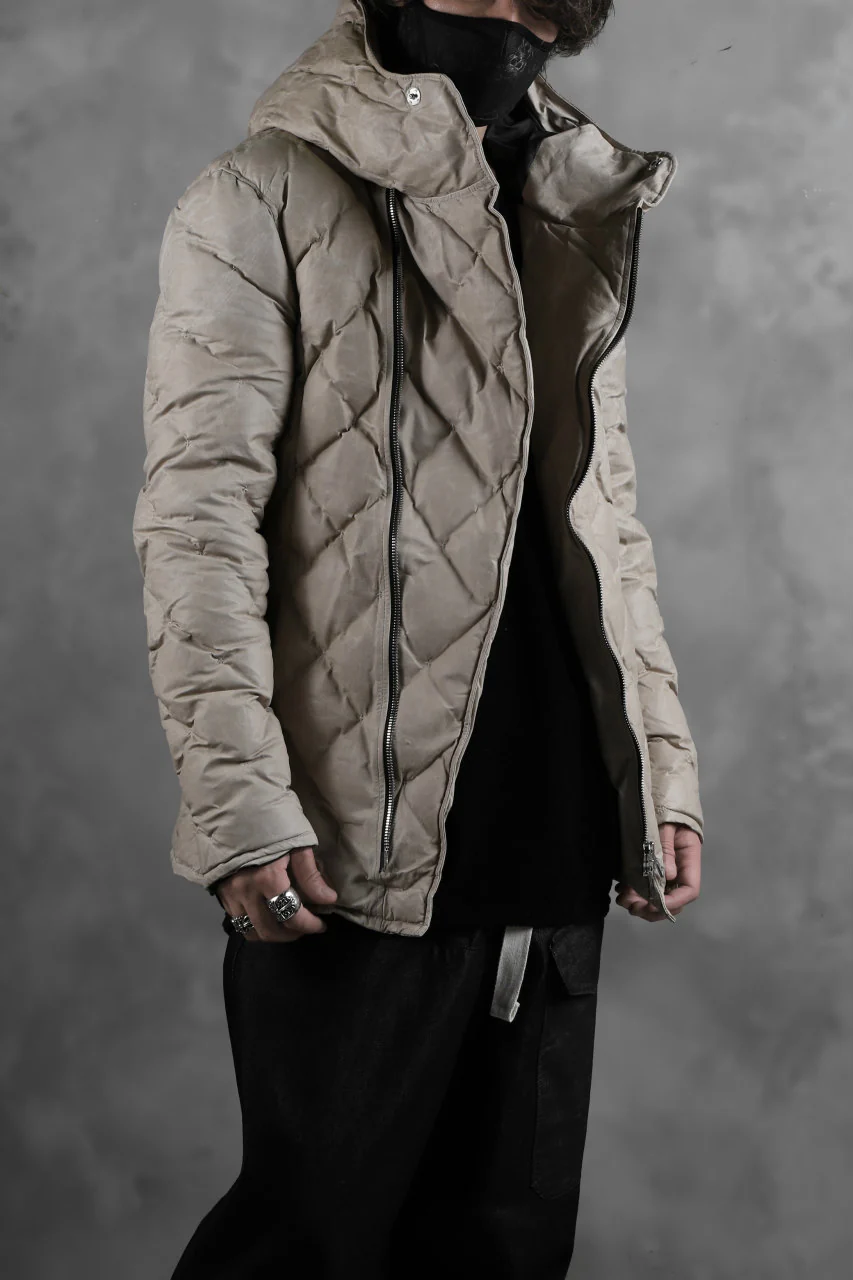 ISAMU KATAYAMA BACKLASH HOODED DOWN JACKET / WAXY KANGAROO + POLISH WHITE GOOSE (WHITE) - Image 34
