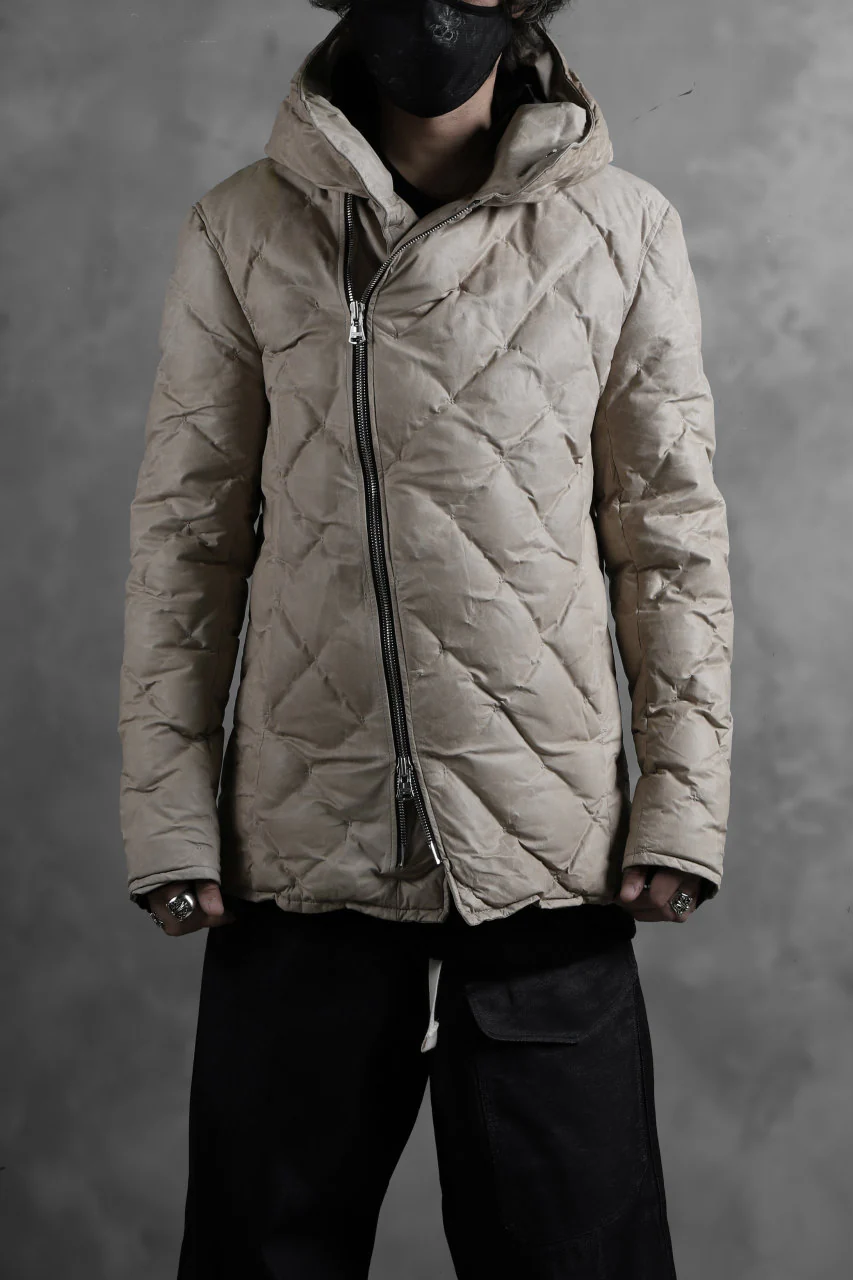 ISAMU KATAYAMA BACKLASH HOODED DOWN JACKET / WAXY KANGAROO + POLISH WHITE GOOSE (WHITE) - Image 5