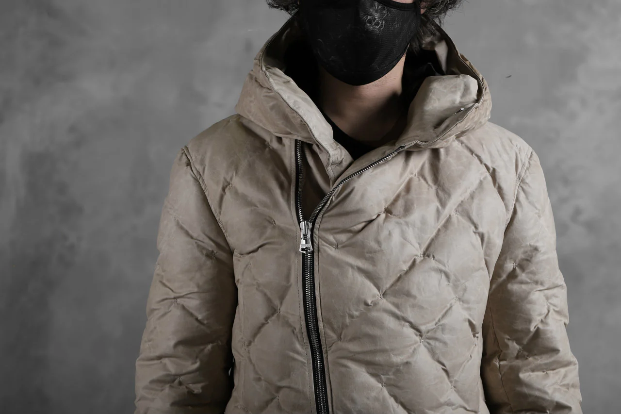 ISAMU KATAYAMA BACKLASH HOODED DOWN JACKET / WAXY KANGAROO + POLISH WHITE GOOSE (WHITE) - Image 59