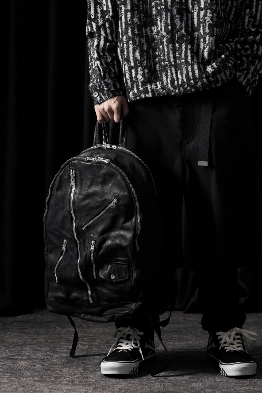 ISAMU KATAYAMA BACKLASH JAPAN CALF GARMENT-WASH RIDERS BACKPACK (BLACK) - Image 10
