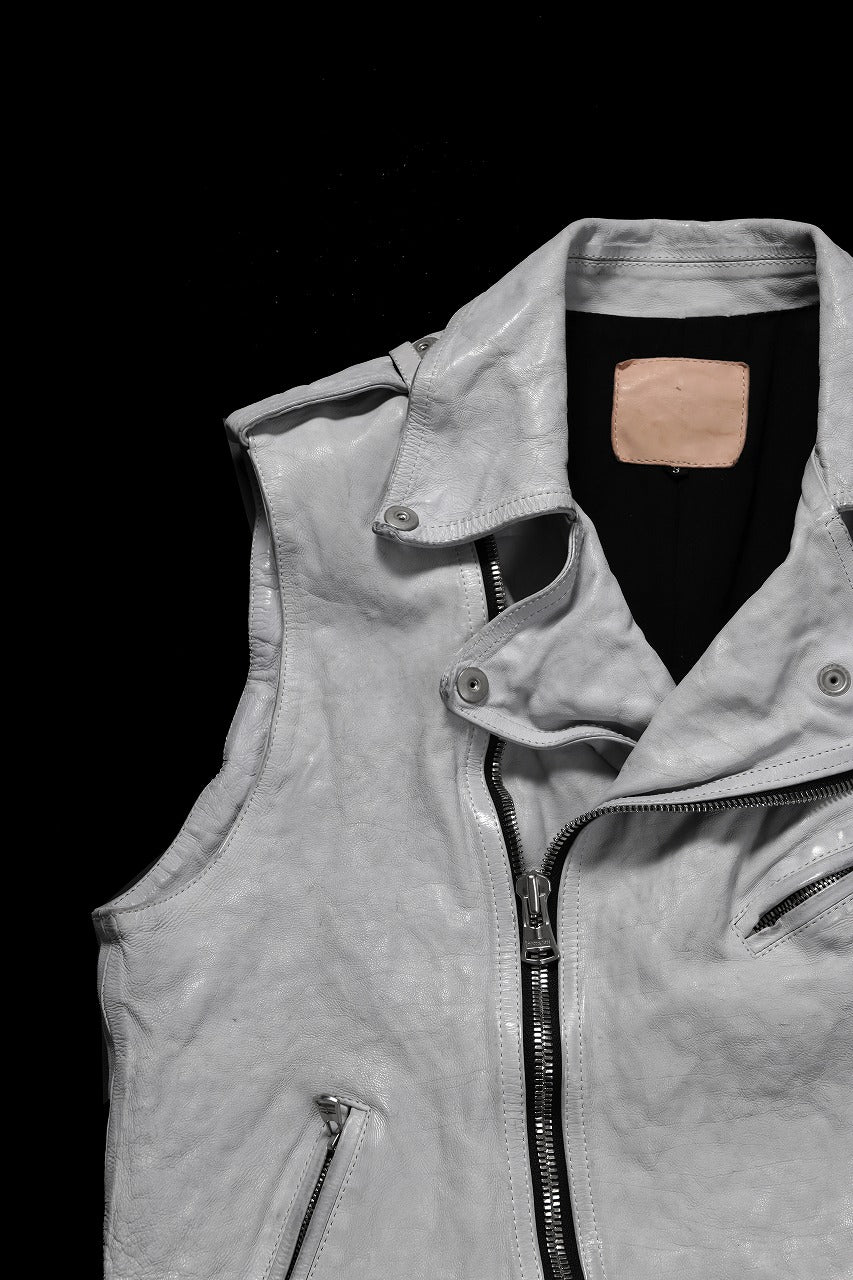 ISAMU KATAYAMA BACKLASH JP-CALF NATURAL DYED GARMENT-WASH DOUBLE RIDERS VEST (WHITE) - Image 5