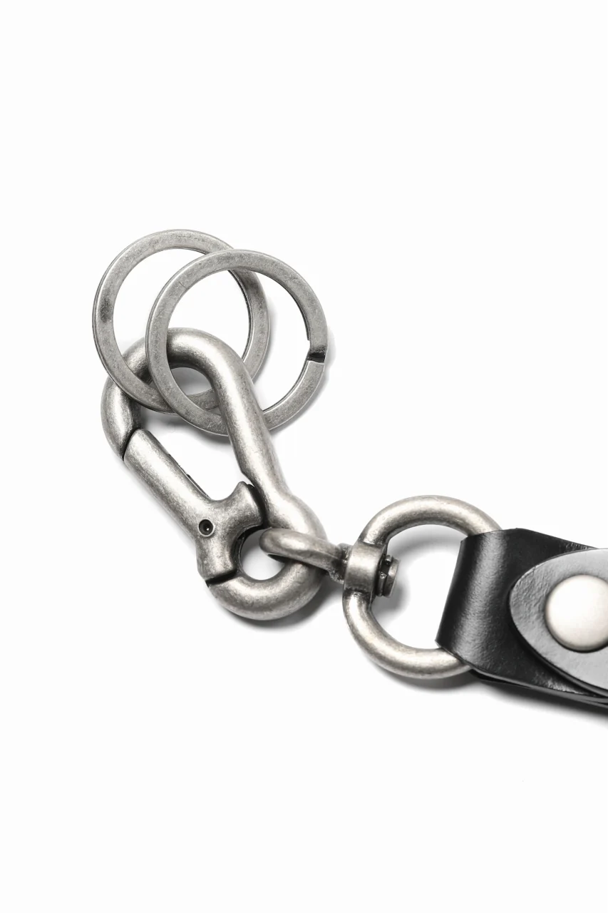 ISAMU KATAYAMA BACKLASH KEY HOLDER / BRIDLE LEATHER (BLACK) - Image 6