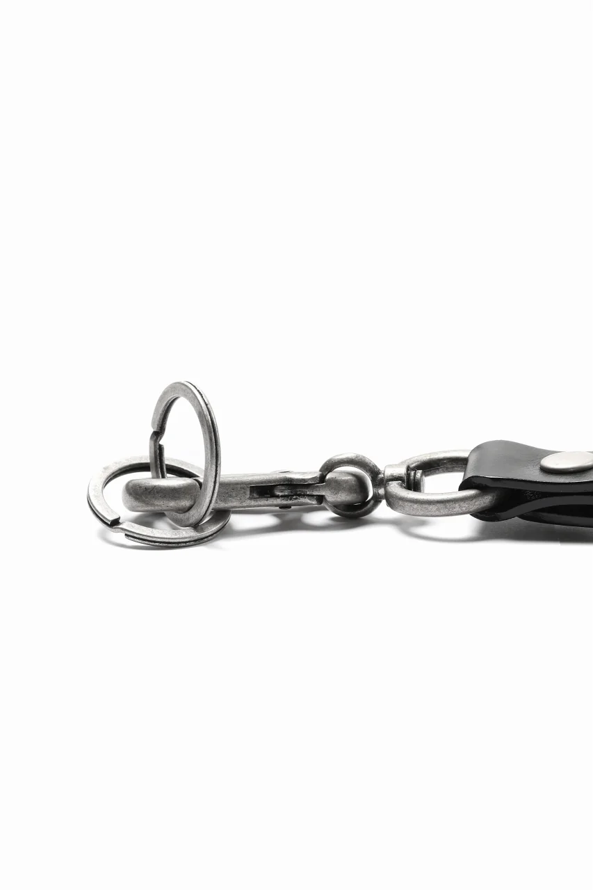 ISAMU KATAYAMA BACKLASH KEY HOLDER / BRIDLE LEATHER (BLACK) - Image 8
