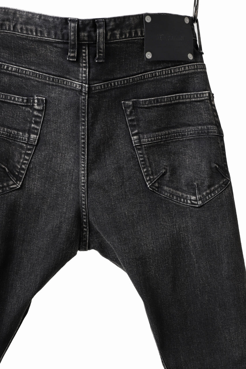 ISAMU KATAYAMA BACKLASH L/C SLIM DENIM PANTS / SPLASH DYED (BLACK) - Image 13