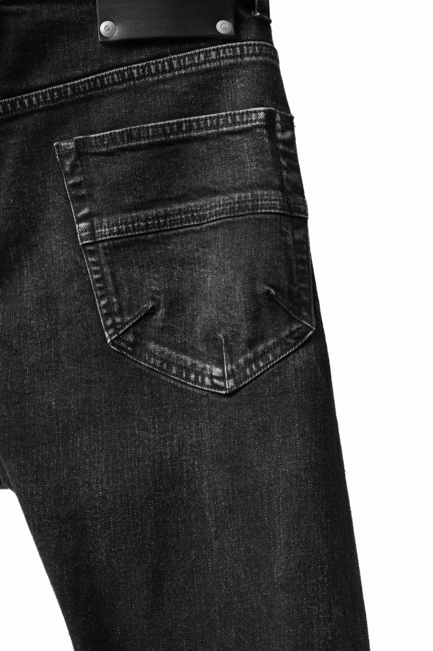 ISAMU KATAYAMA BACKLASH L/C SLIM DENIM PANTS / SPLASH DYED (BLACK) - Image 14