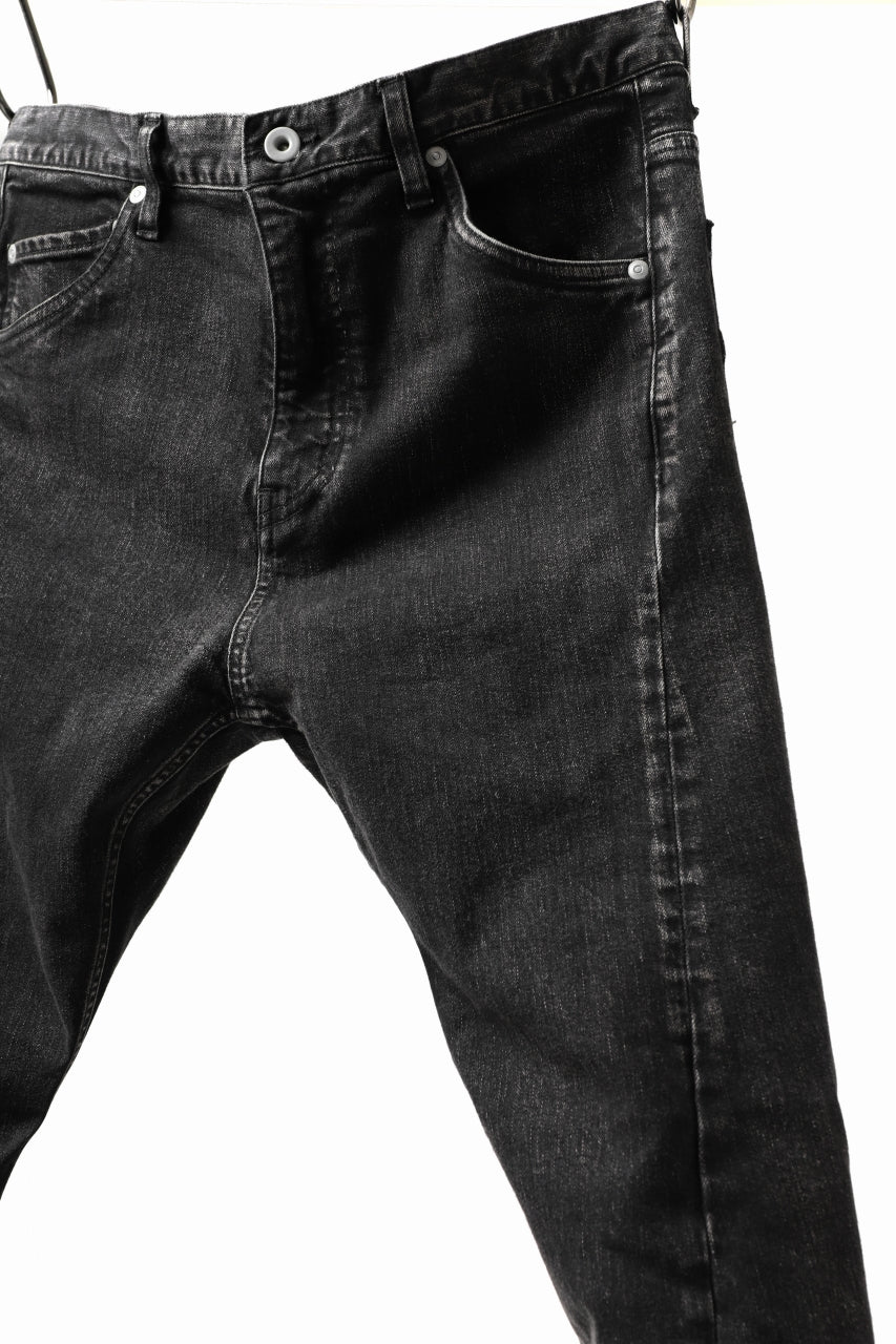 ISAMU KATAYAMA BACKLASH L/C SLIM DENIM PANTS / SPLASH DYED (BLACK) - Image 8