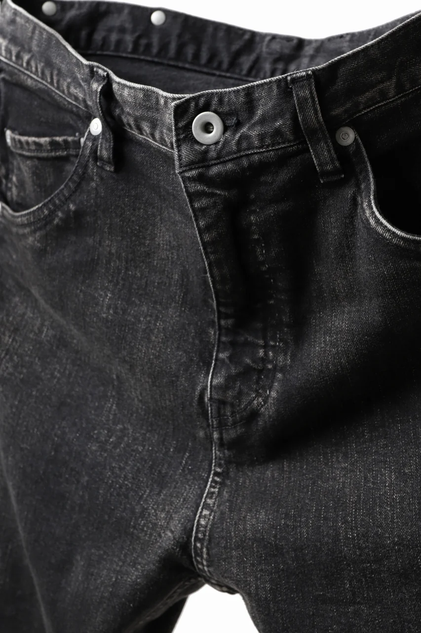 ISAMU KATAYAMA BACKLASH L/C SLIM DENIM PANTS / SPLASH DYED (BLACK) - Image 9