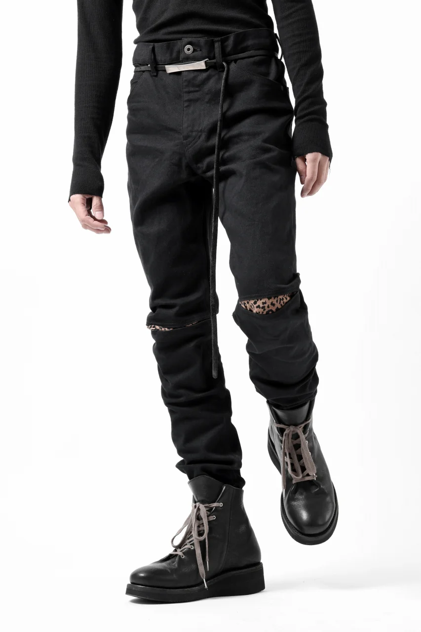 ISAMU KATAYAMA BACKLASH LEOPARD LEATHER KNEE PADS SLIM PANTS / "京都紋付 - 漆黒染" 13oz STRETCH DENIM (BLACK) - Image 20