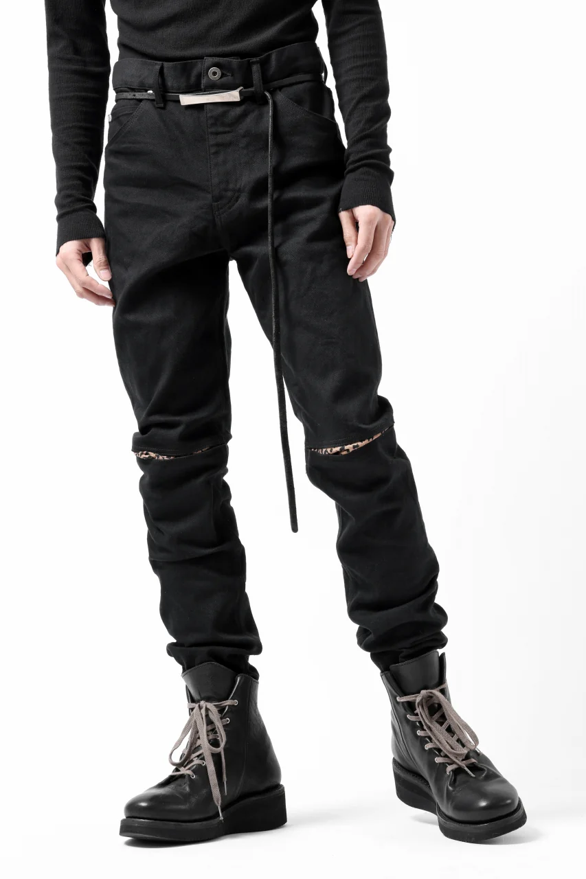 ISAMU KATAYAMA BACKLASH LEOPARD LEATHER KNEE PADS SLIM PANTS / "京都紋付 - 漆黒染" 13oz STRETCH DENIM (BLACK) - Image 23