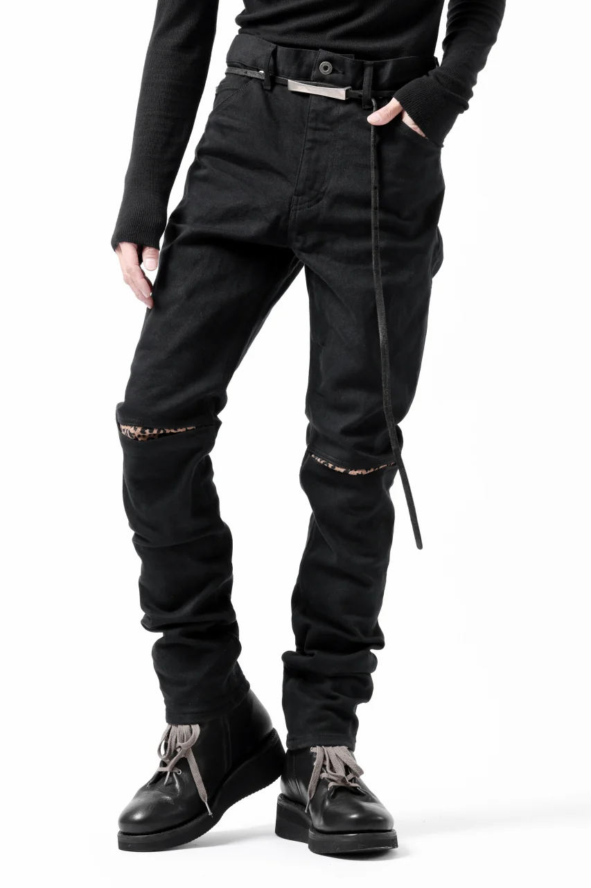 ISAMU KATAYAMA BACKLASH LEOPARD LEATHER KNEE PADS SLIM PANTS / "京都紋付 - 漆黒染" 13oz STRETCH DENIM (BLACK) - Image 28