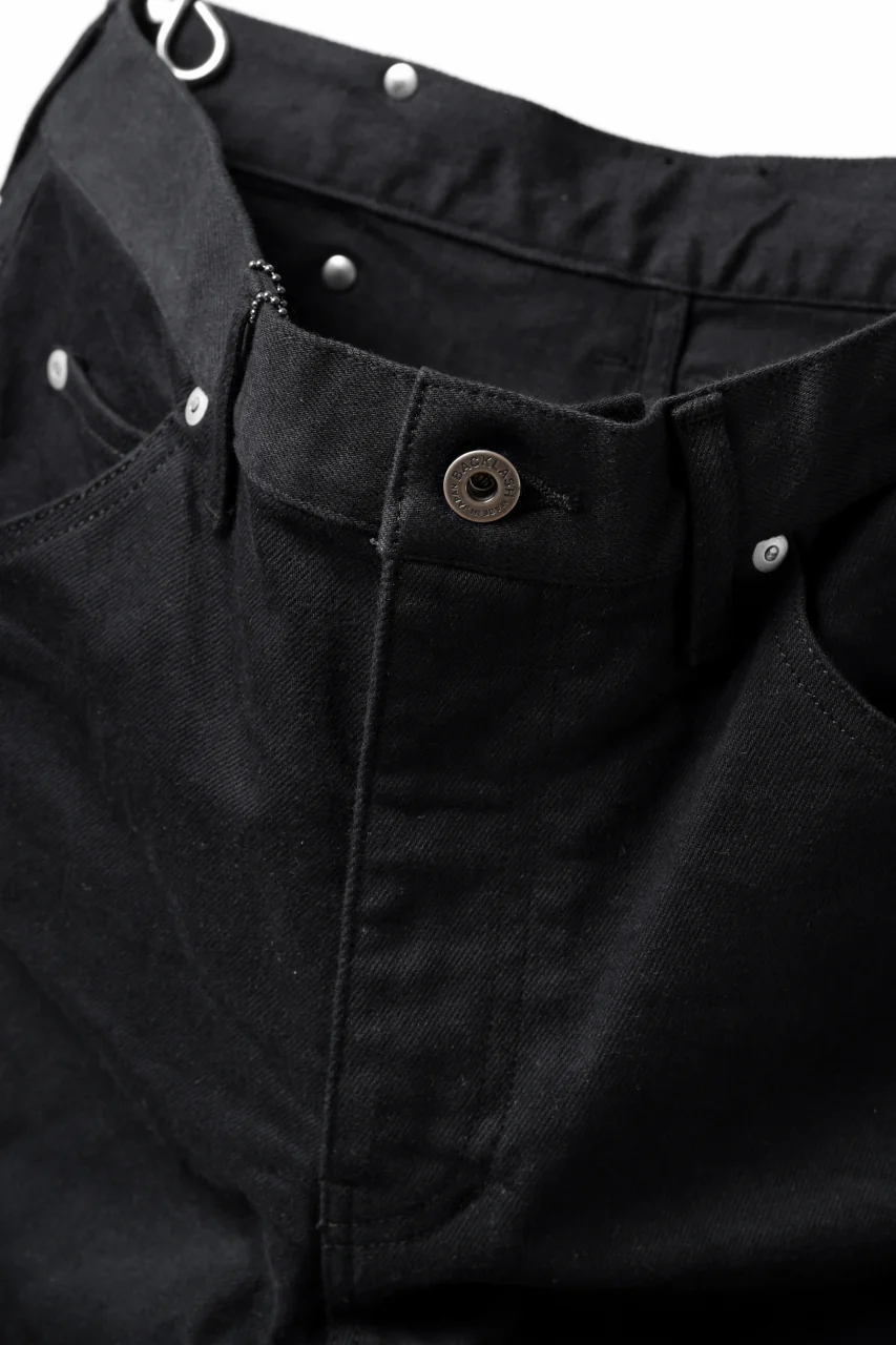 ISAMU KATAYAMA BACKLASH LEOPARD LEATHER KNEE PADS SLIM PANTS / "京都紋付 - 漆黒染" 13oz STRETCH DENIM (BLACK) - Image 8