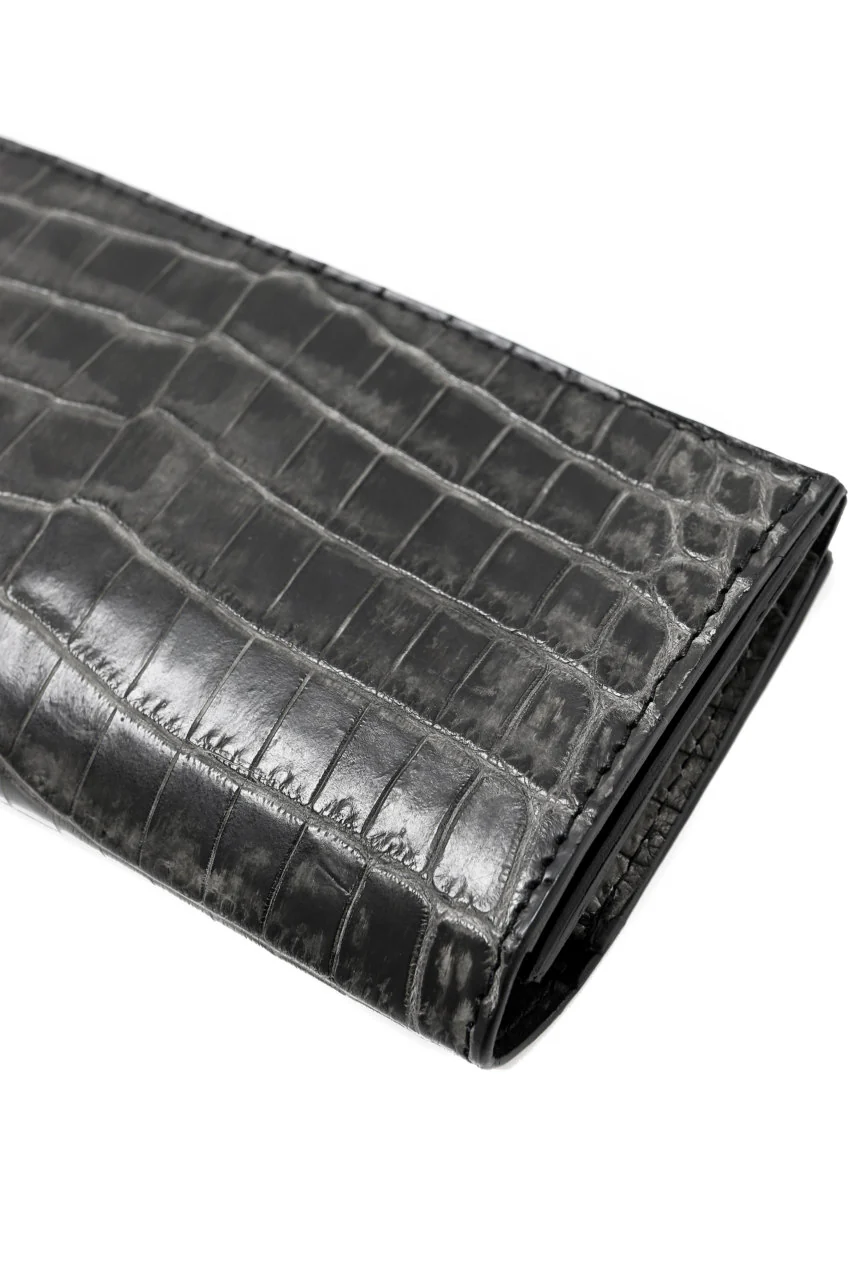ISAMU KATAYAMA BACKLASH LONG FOLD WALLET / CROCODILE INK DYED (GREY) - Image 12
