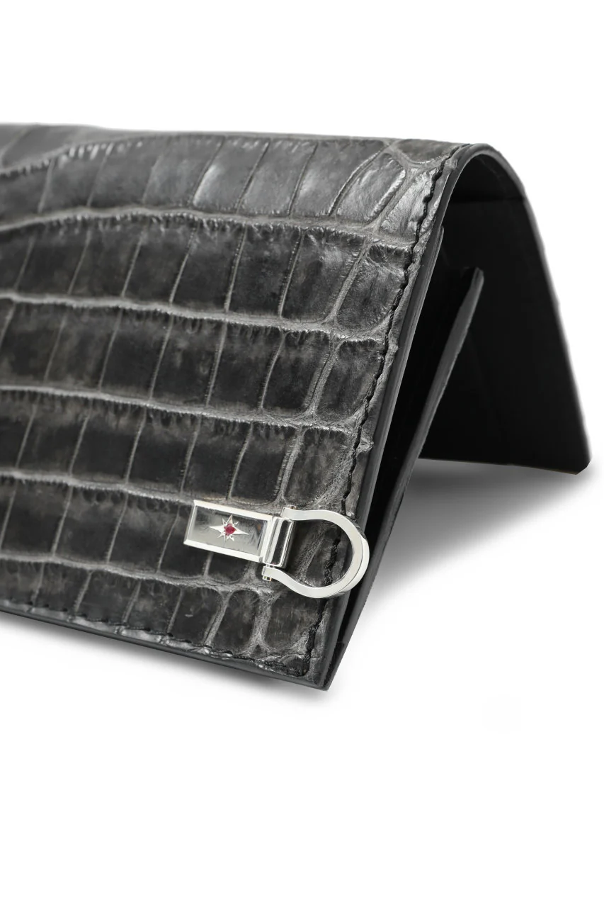 ISAMU KATAYAMA BACKLASH LONG FOLD WALLET / CROCODILE INK DYED (GREY) - Image 22
