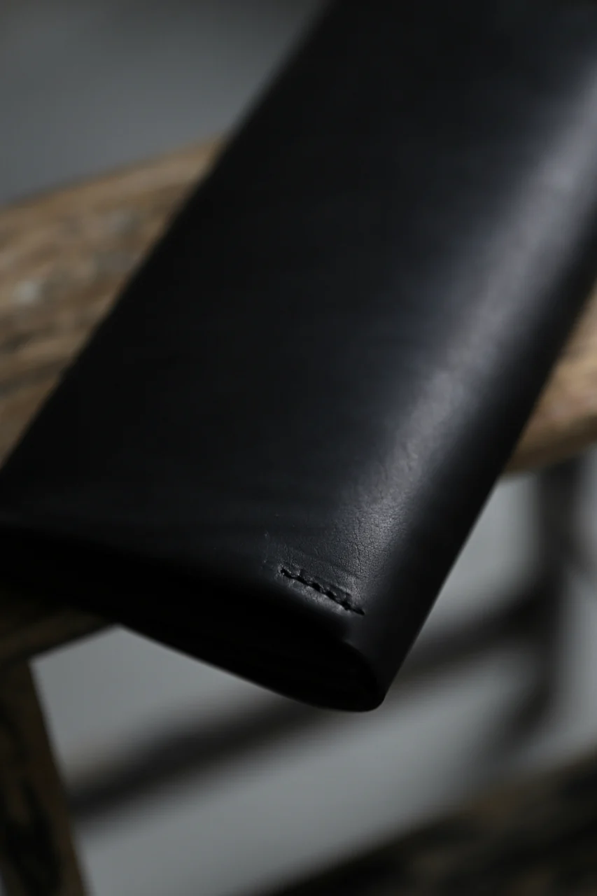 ISAMU KATAYAMA BACKLASH LONG FOLD WALLET / GUIDI OILED CALF (BLACK) - Image 25