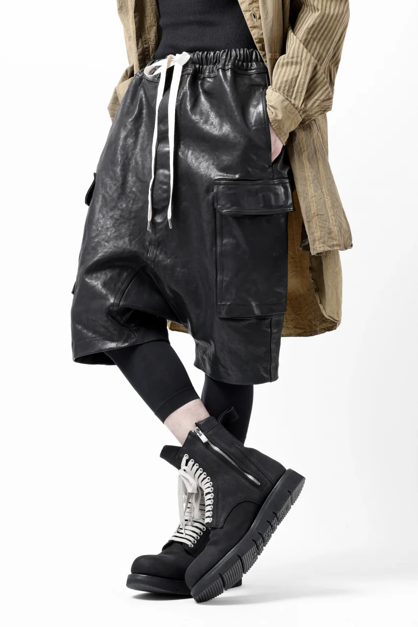 ISAMU KATAYAMA BACKLASH MARYAM LEATHER SARROUEL SHORTS / GARMENT DYED - ITALY KIP (BLACK) - Image 30
