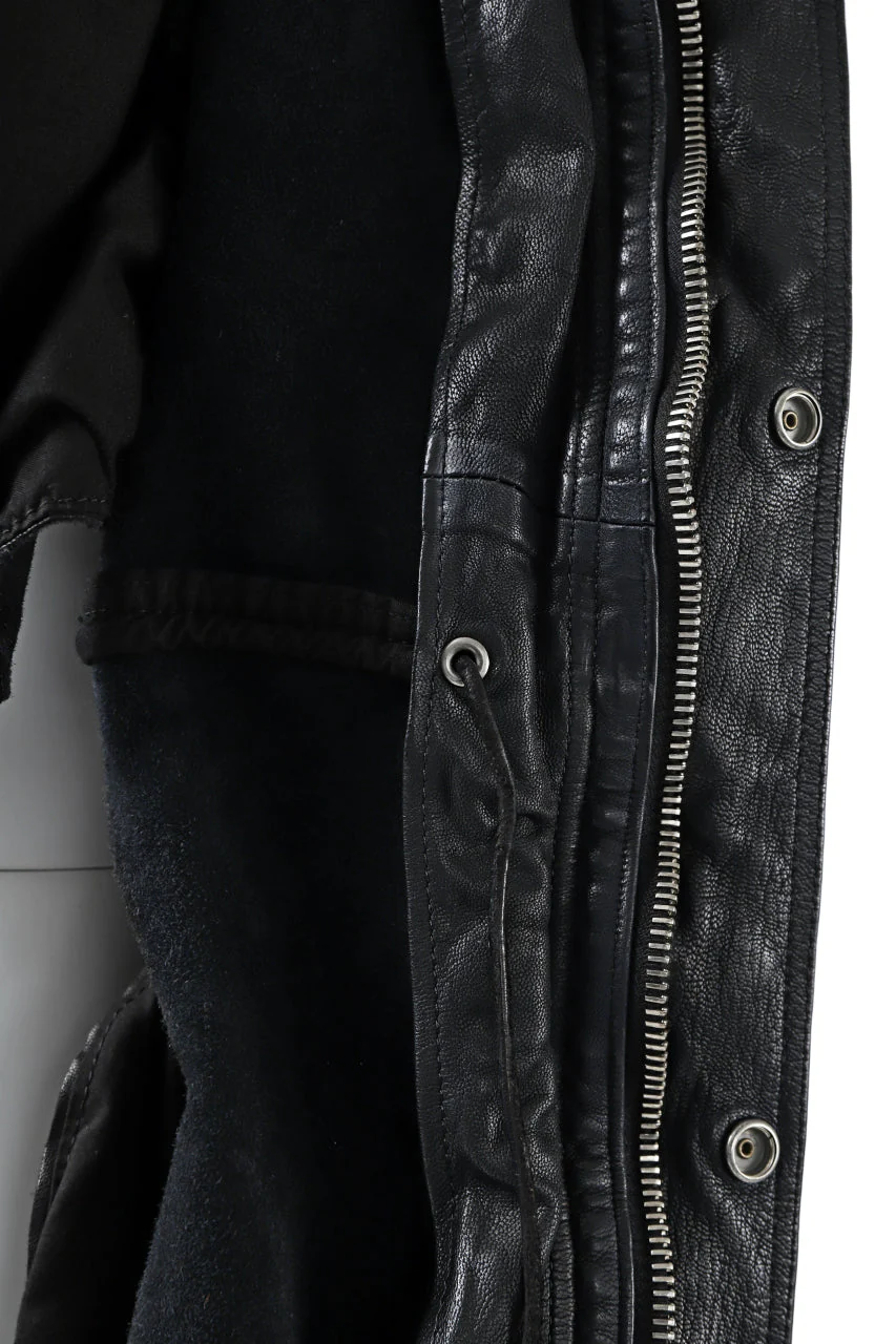 ISAMU KATAYAMA BACKLASH MODS COAT / GOAT LEATHER (GARMENT+SPRAY DYED / BLACK) - Image 85
