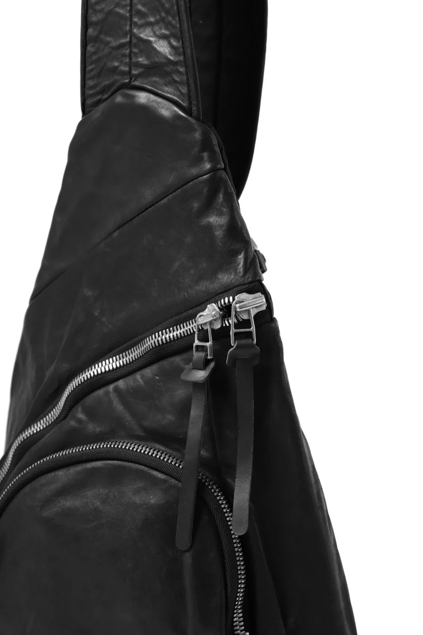 ISAMU KATAYAMA BACKLASH ONE-STRAP BACKPACK / ITALY-SHOULDER OBJECT DYED (BLACK) - Image 16