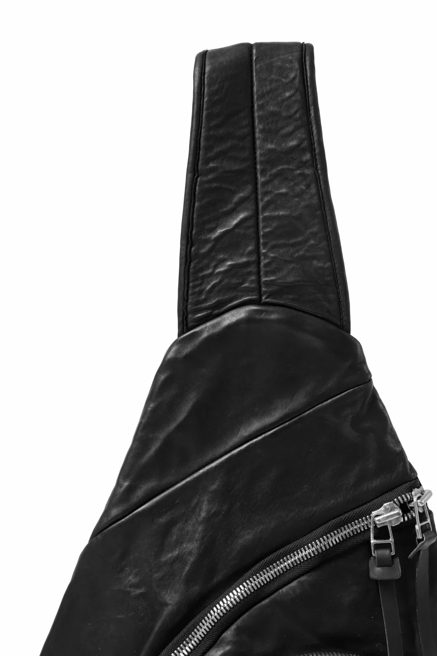 ISAMU KATAYAMA BACKLASH ONE-STRAP BACKPACK / ITALY-SHOULDER OBJECT DYED (BLACK) - Image 17