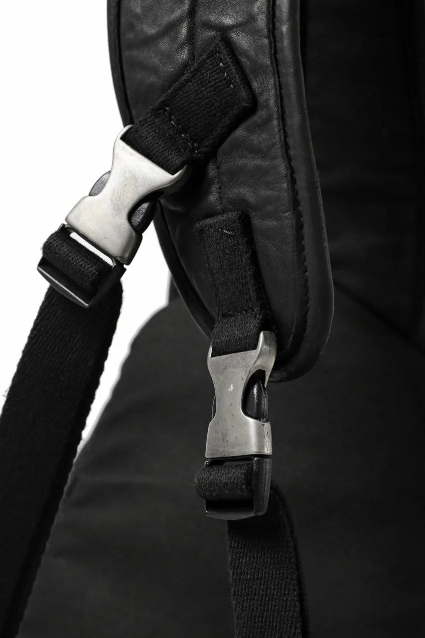 ISAMU KATAYAMA BACKLASH ONE-STRAP BACKPACK / ITALY-SHOULDER OBJECT DYED (BLACK) - Image 22