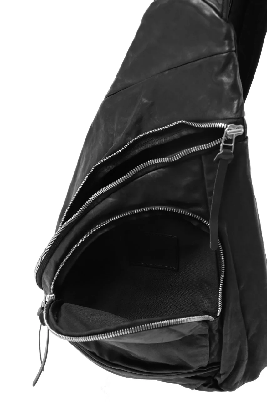 ISAMU KATAYAMA BACKLASH ONE-STRAP BACKPACK / ITALY-SHOULDER OBJECT DYED (BLACK) - Image 26