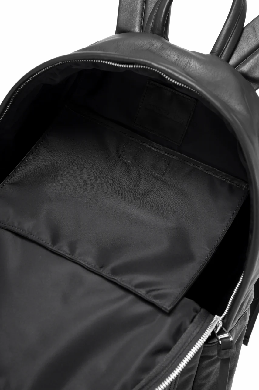 ISAMU KATAYAMA BACKLASH PADDED BACKPACK / MONOCHROME LUXURY STEER (BLACK) - Image 18