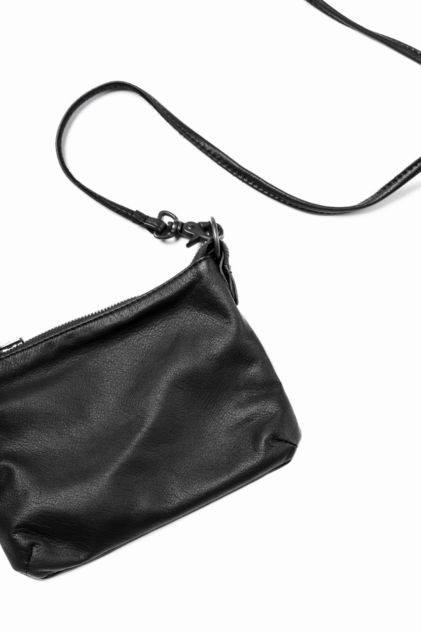 ISAMU KATAYAMA BACKLASH PORTABLE BAG / WASHABLE STEER (BLACK) - Image 5