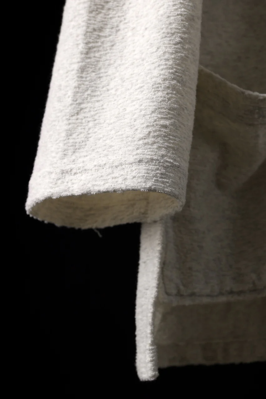 ISAMU KATAYAMA BACKLASH RANDOM PILE FABRIC L/S RELAXY TOPS (BEIGE) - Image 9