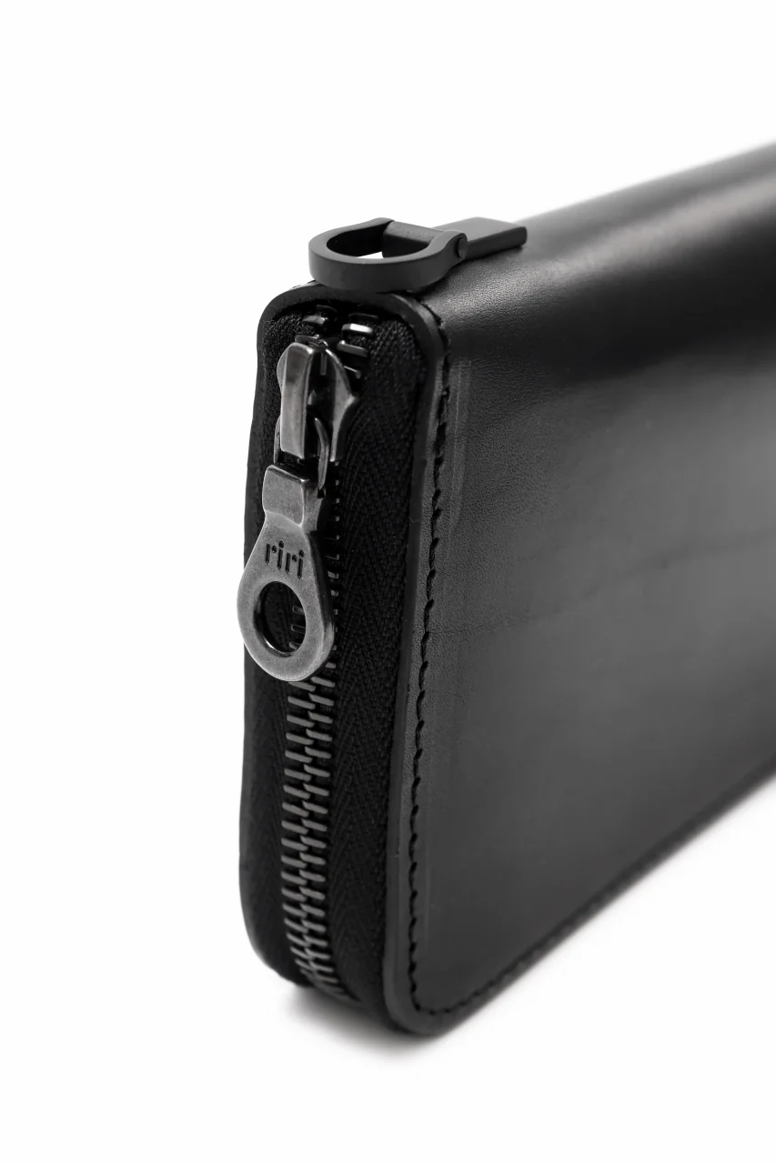 ISAMU KATAYAMA BACKLASH ROUND FASTNER WALLET / GUIDI CALF (BLACK) - Image 6