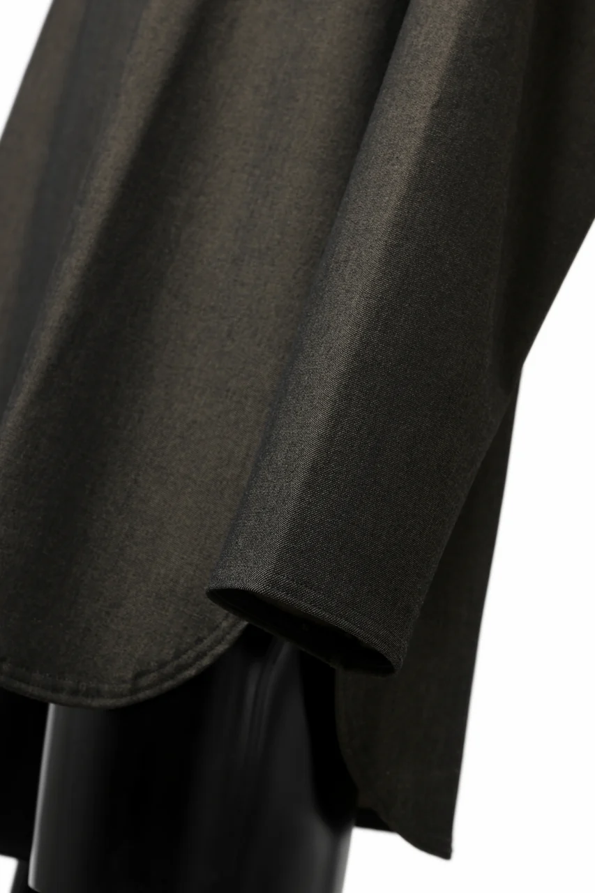 ISAMU KATAYAMA BACKLASH ROUND HEM L/S TOPS / STRETCH HEAT STORAGE FLEECE (KHAKI) - Image 11