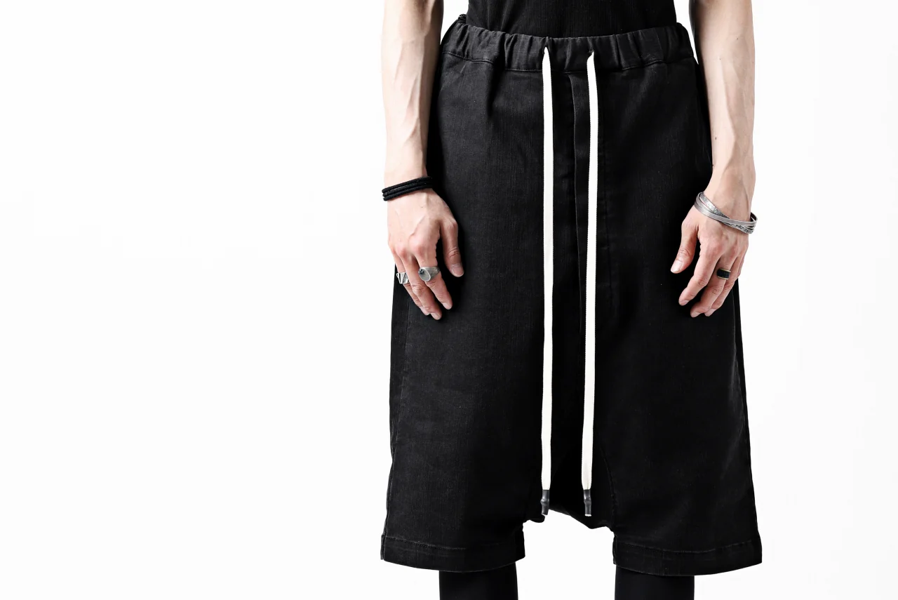 ISAMU KATAYAMA BACKLASH SARROUEL DENIM SHORTS / EXTREME STRETCH WASHER (BLACK) - Image 30