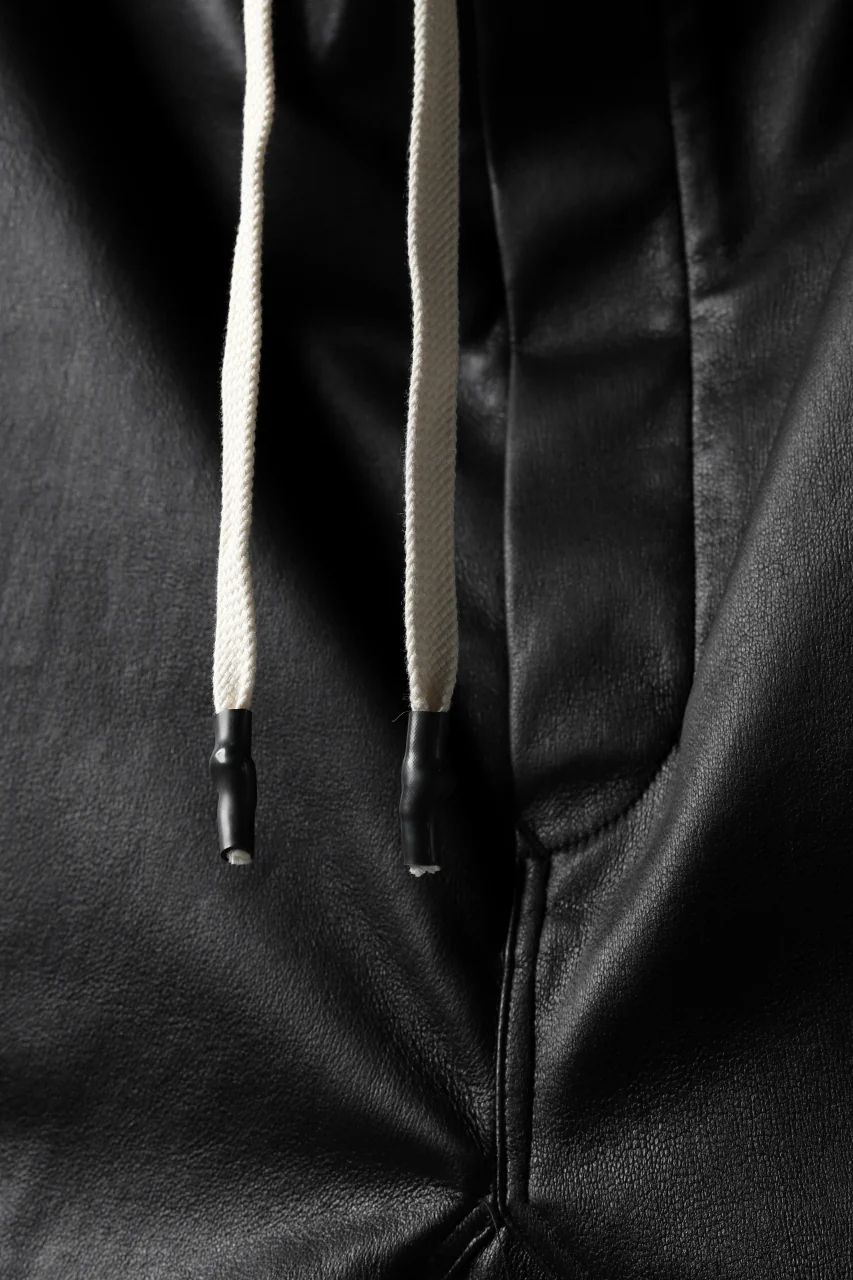 ISAMU KATAYAMA BACKLASH SARROUELSHORT PANTS / STRETCH SMOOTH DEER (BLACK) - Image 10
