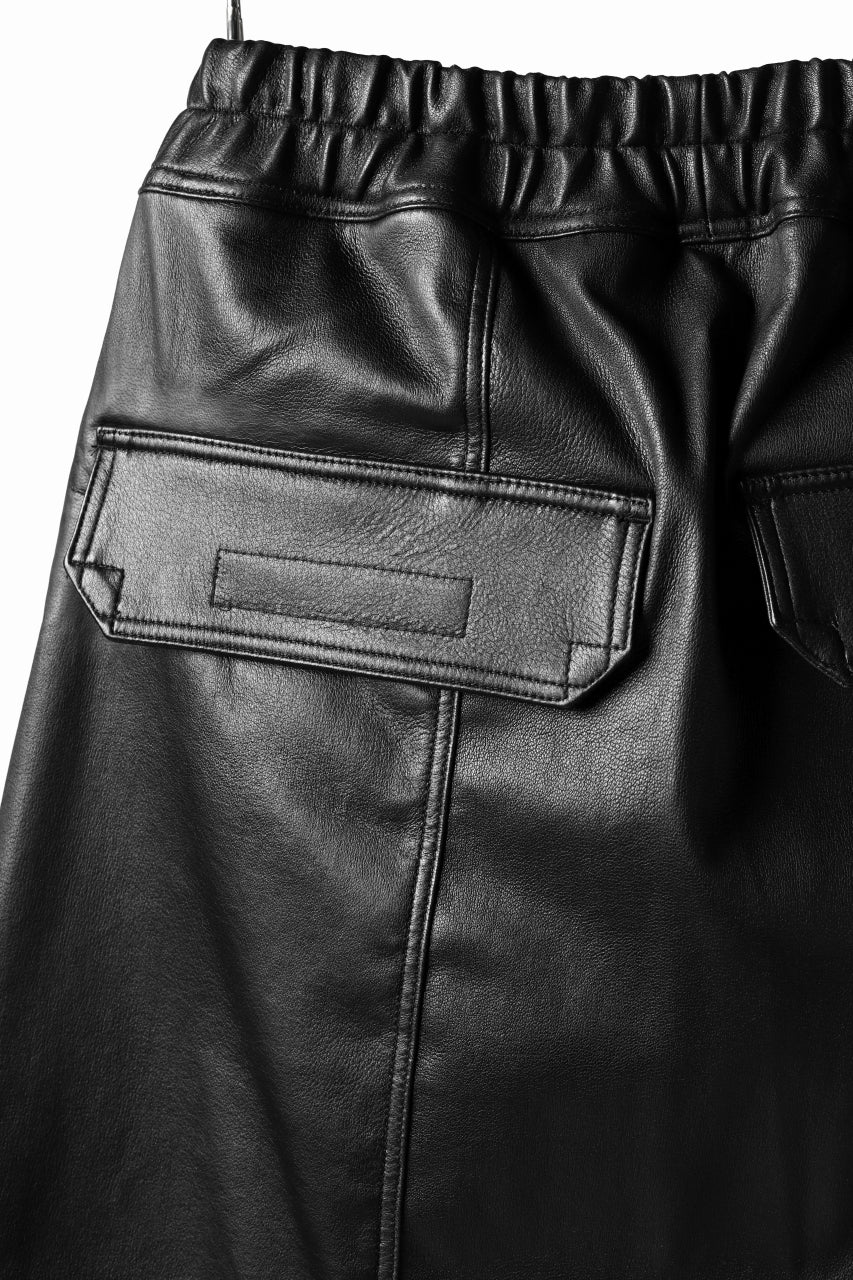 ISAMU KATAYAMA BACKLASH SARROUELSHORT PANTS / STRETCH SMOOTH DEER (BLACK) - Image 14