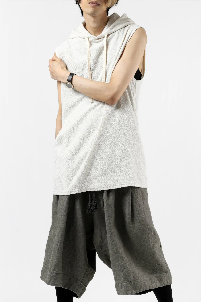 ISAMU KATAYAMA BACKLASH SLEEVELESS HOODIE CUT & SEWN / RANDOM PILE FABRIC (BEIGE) - Image 2