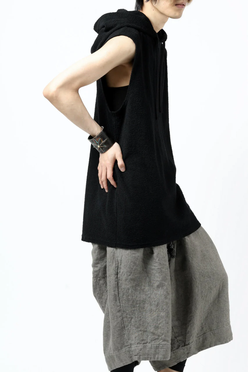 ISAMU KATAYAMA BACKLASH SLEEVELESS HOODIE CUT & SEWN / RANDOM PILE FABRIC (BLACK) - Image 17