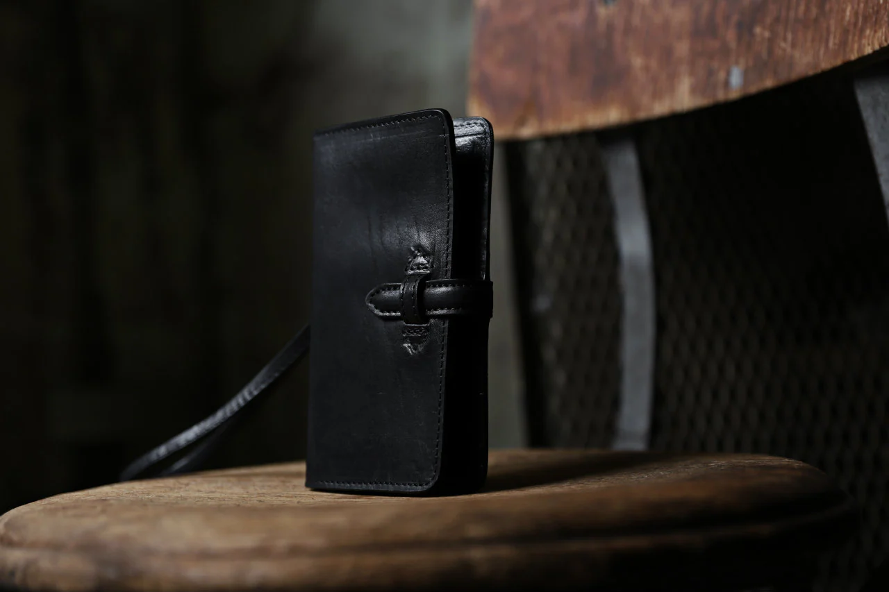 ISAMU KATAYAMA BACKLASH SMART PHONE CASE / PURSE LARGE / ITALY DOUBLE SHOULDER (BLACK) - Image 15