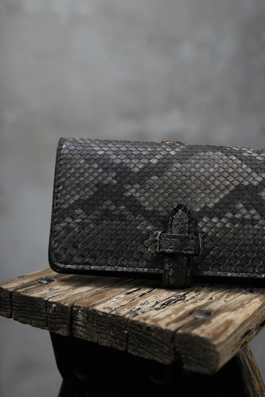 ISAMU KATAYAMA BACKLASH SMART PHONE CASE/PURSE (SUMI DYED PYTHON) - Image 8