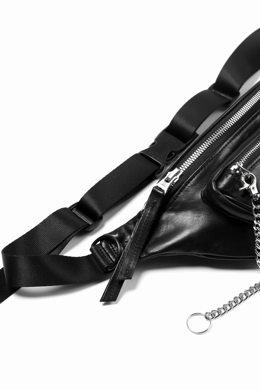ISAMU KATAYAMA BACKLASH SMART SHOULDER BAG / WAXY HORSE (BLACK) - Image 14