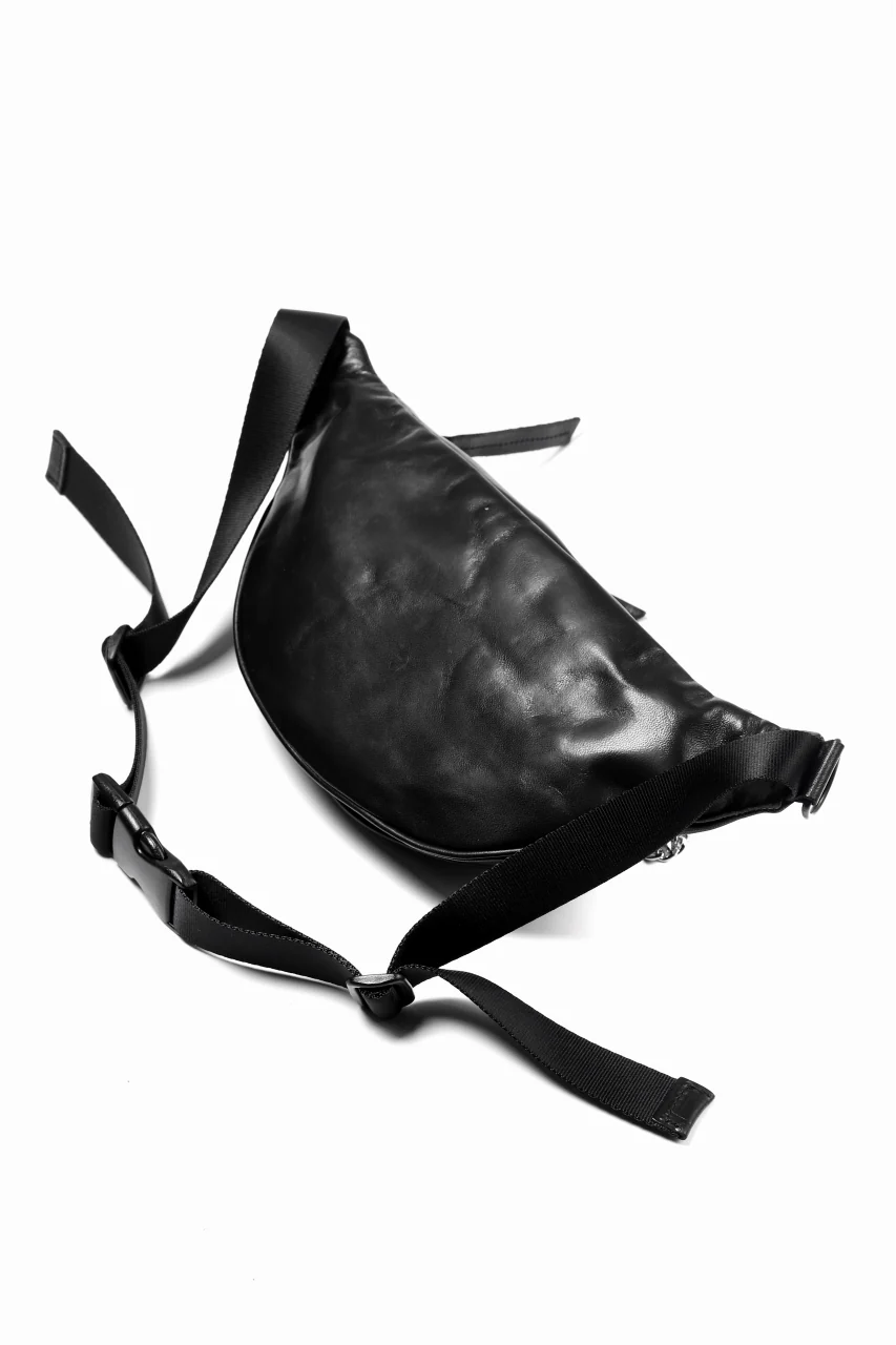 ISAMU KATAYAMA BACKLASH SMART SHOULDER BAG / WAXY HORSE (BLACK) - Image 18