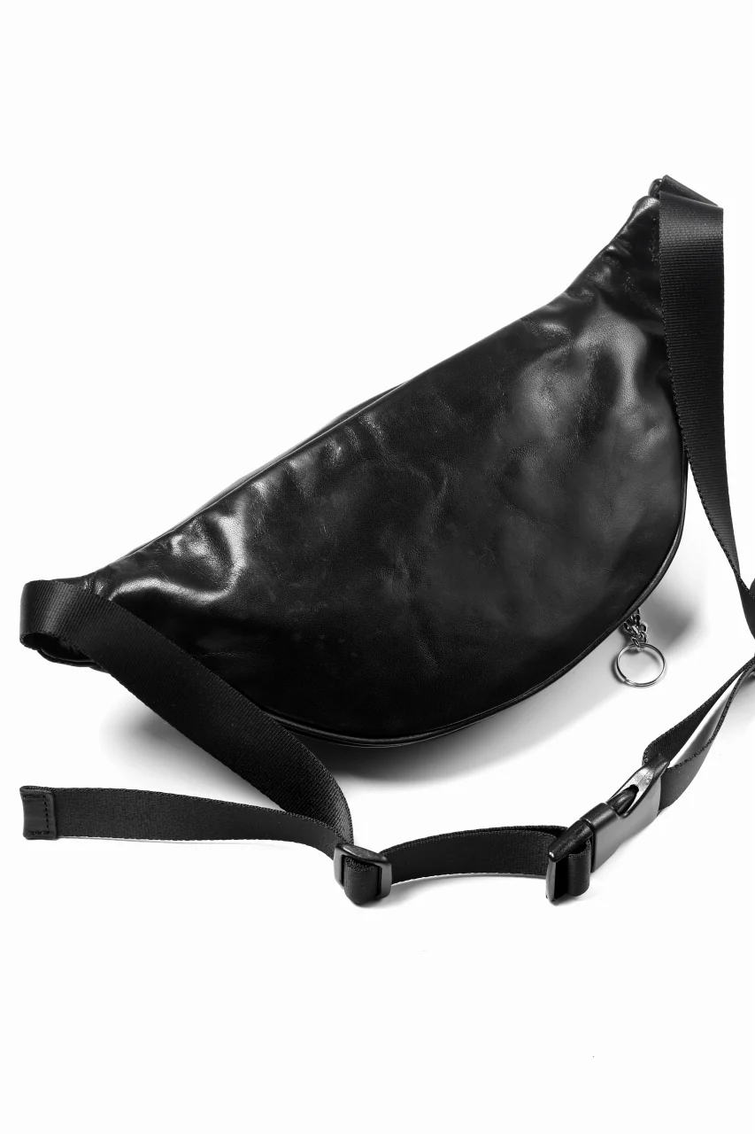 ISAMU KATAYAMA BACKLASH SMART SHOULDER BAG / WAXY HORSE (BLACK) - Image 20