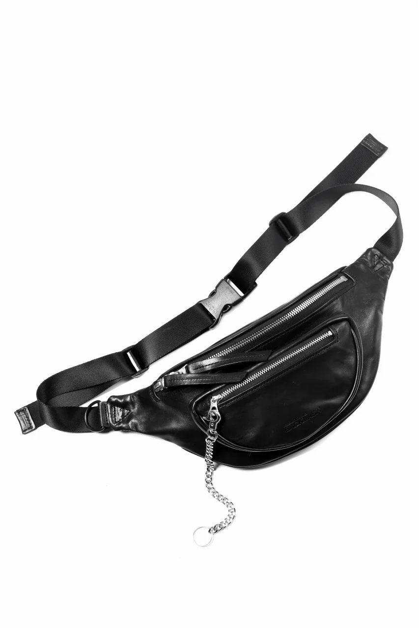 ISAMU KATAYAMA BACKLASH SMART SHOULDER BAG / WAXY HORSE (BLACK) - Image 7