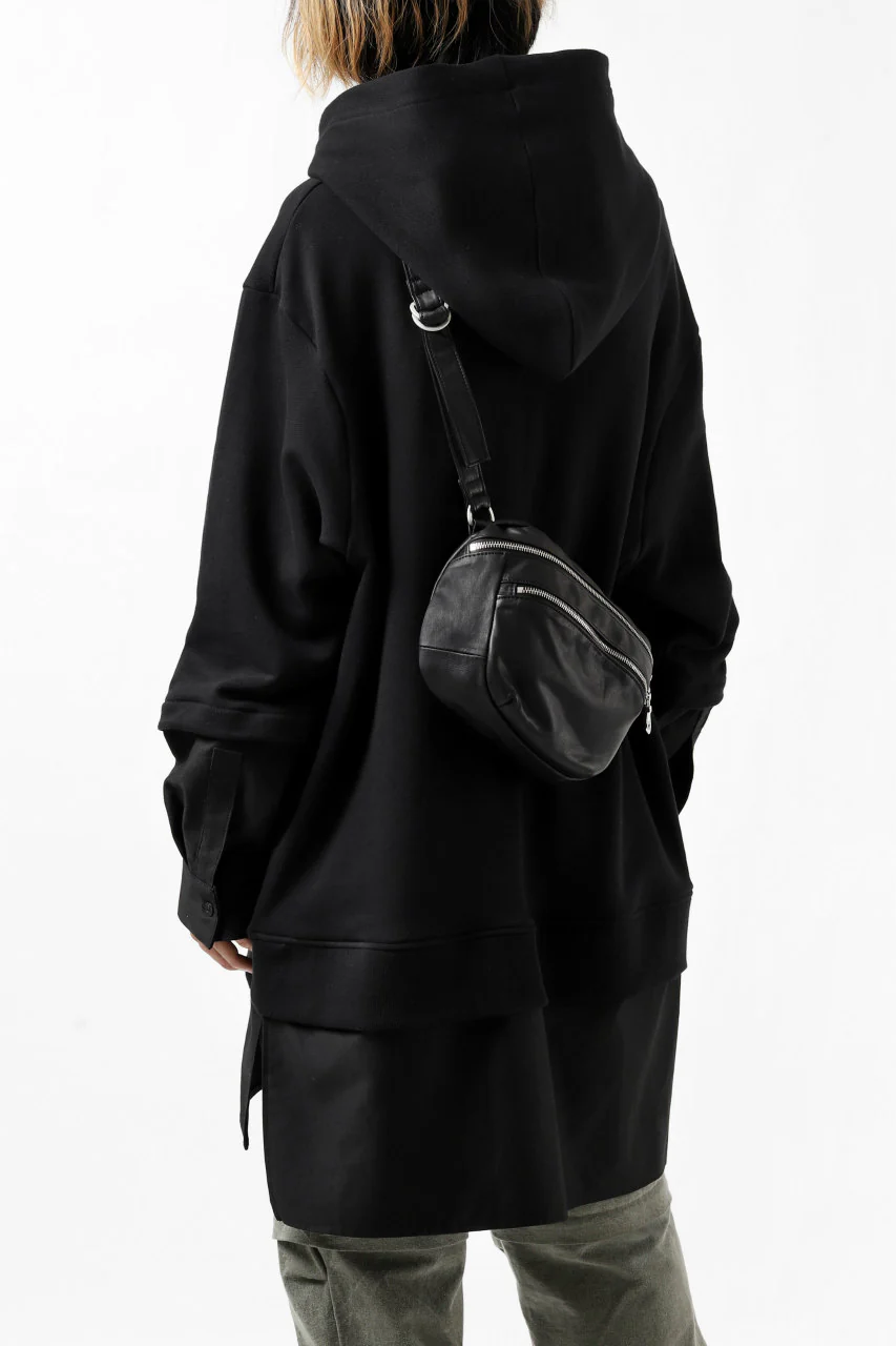 ISAMU KATAYAMA BACKLASH STRAP ZIP BAG / MONOCHROME LUXURY STEER (BLACK) - Image 16