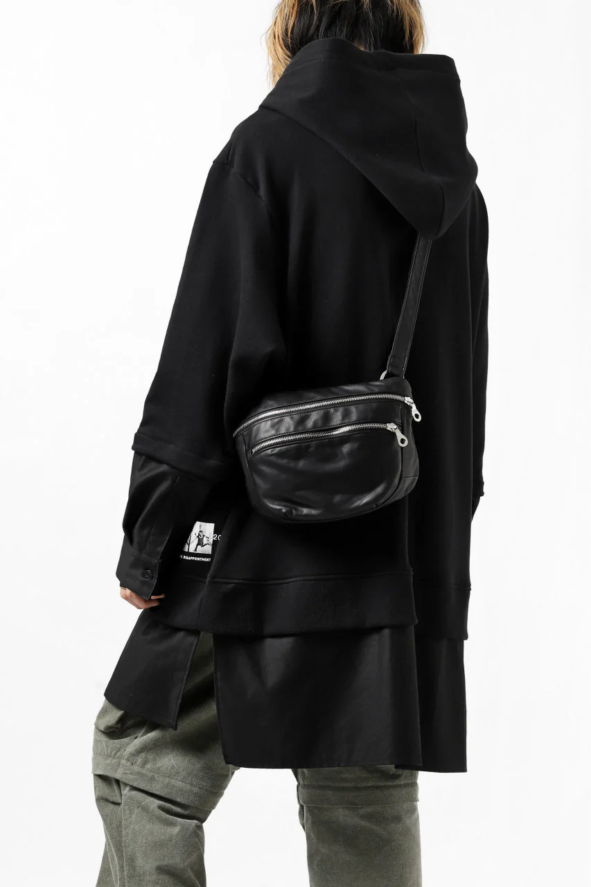 ISAMU KATAYAMA BACKLASH STRAP ZIP BAG / MONOCHROME LUXURY STEER (BLACK) - Image 17