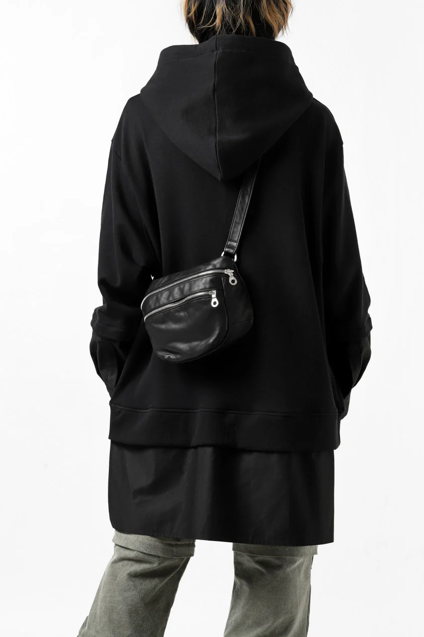 ISAMU KATAYAMA BACKLASH STRAP ZIP BAG / MONOCHROME LUXURY STEER (BLACK) - Image 18