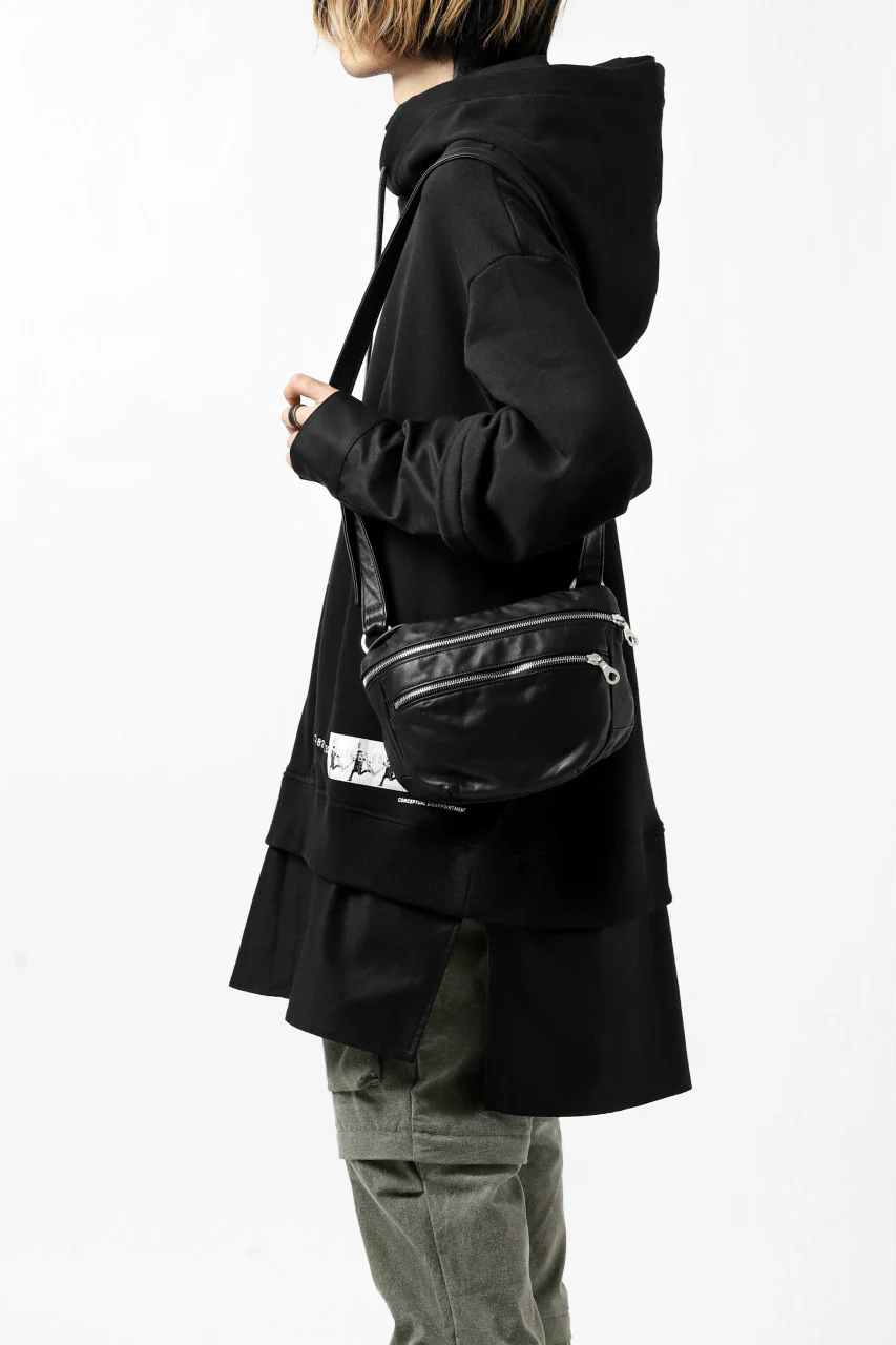 ISAMU KATAYAMA BACKLASH STRAP ZIP BAG / MONOCHROME LUXURY STEER (BLACK) - Image 19